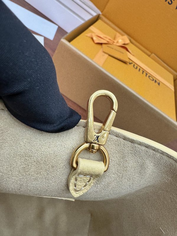 逸品 ルイヴィトン M25353 ロウキー・ホーボーPM ショルダーバッグ レザー イエロー LOUIS VUITTON - 画像 (4)