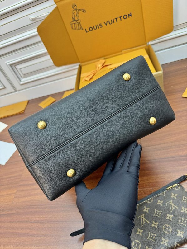 逸品 ルイヴィトン ロウキーホーボーMM M24856 グレインカーフレザー ブラック ゴールド金具 LOUIS VUITTON - 画像 (7)