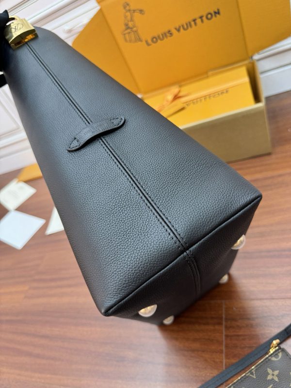 逸品 ルイヴィトン ロウキーホーボーMM M24856 グレインカーフレザー ブラック ゴールド金具 LOUIS VUITTON - 画像 (2)