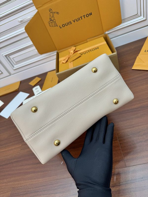 逸品 ルイヴィトン ロウキーホーボーMM M25022 グレインカーフレザー マルチカラー ベージュ ゴールド金具 LOUIS VUITTON - 画像 (5)