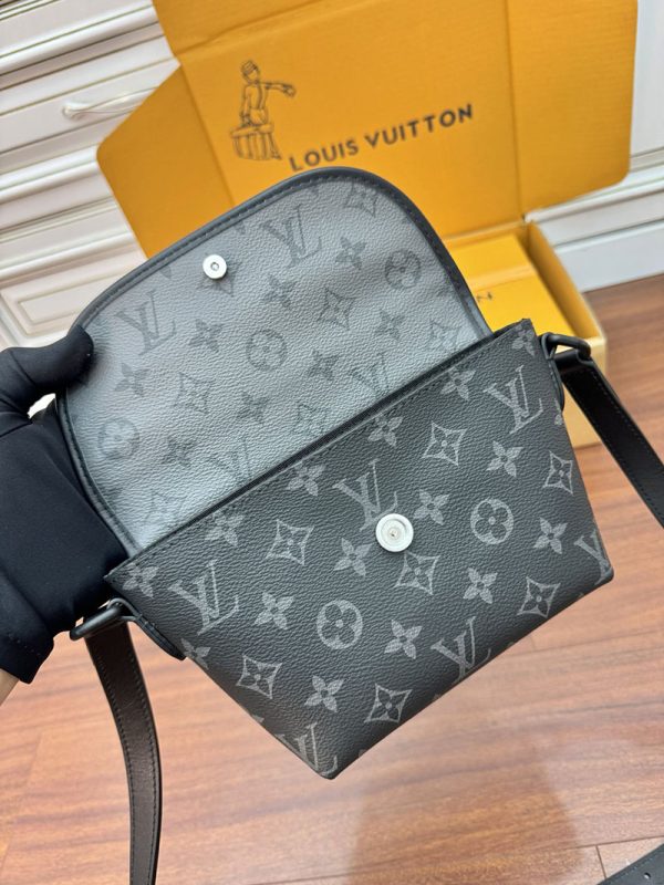 逸品 ルイヴィトン M12806 パルス･ウェアラブル ウォレット lv メンズ バッグ Louis Vuitton - 画像 (8)