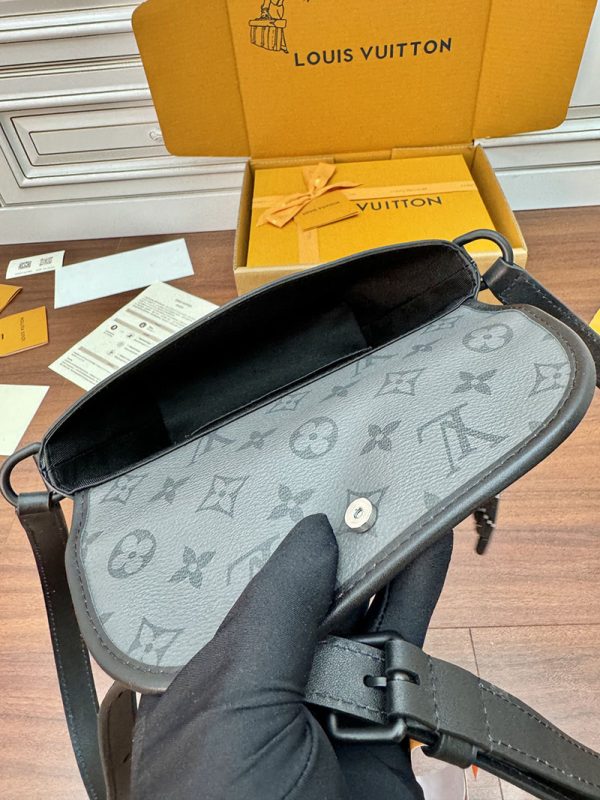 逸品 ルイヴィトン M12806 パルス･ウェアラブル ウォレット lv メンズ バッグ Louis Vuitton - 画像 (4)