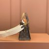 逸品 ルイヴィトン M46653 ハンドバッグ モノグラム オンザゴー EW ブラウン LOUIS VUITTON - 画像 (5)