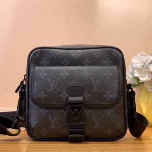 ルイヴィトン 普段使い バッグ(メンズ)