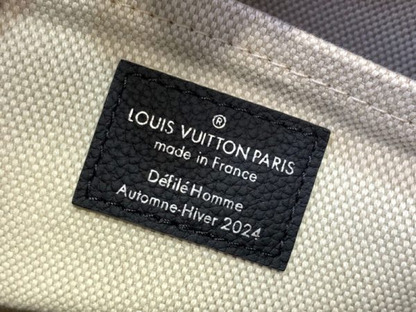 LOUIS VUITTON ハンドバッグ LV コロラド・カーフレザー ソウル・トランク EW M11615 2WAY 黒 ブラック - 画像 (2)