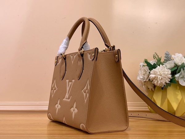 LOUIS VUITTON オンザゴー アリゾナ クレーム ハンドバッグ バッグ レディース M12513 超N品 - 画像 (9)