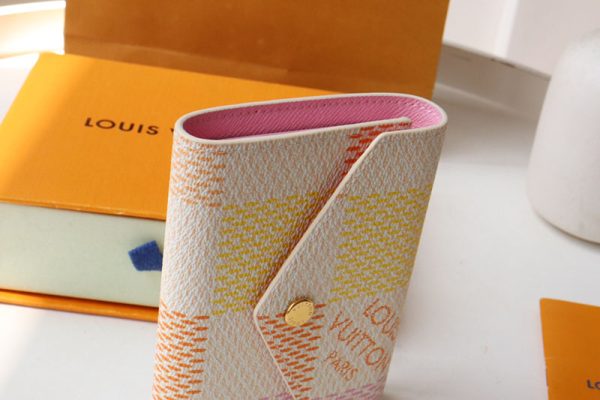 LOUIS VUITTON 三つ折り財布 ダミエ ポルトフォイユ・ヴィクトリーヌ ホワイト N40638 ピーチ ピンク 超N品 - 画像 (8)
