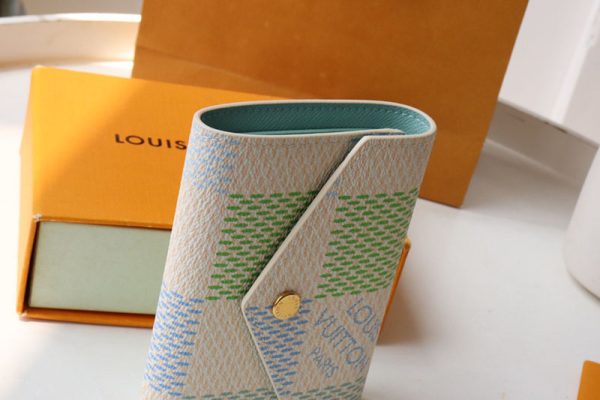 LOUIS VUITTON 三つ折り財布 ダミエ ポルトフォイユ・ヴィクトリーヌ ホワイト N40750 ピスタチオ 超N品 - 画像 (8)