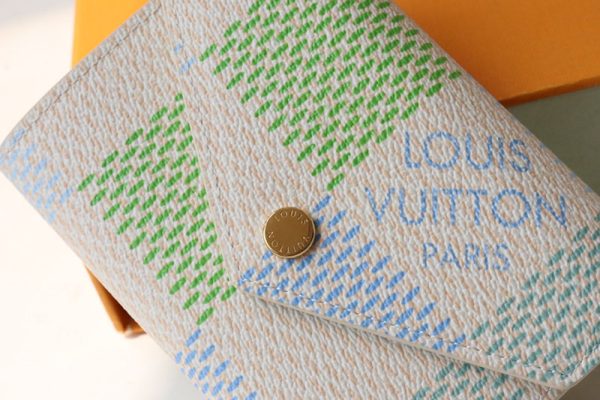LOUIS VUITTON 三つ折り財布 ダミエ ポルトフォイユ・ヴィクトリーヌ ホワイト N40750 ピスタチオ 超N品 - 画像 (7)