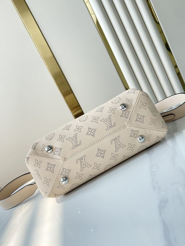 LOUIS VUITTON ハンド・イット・オール PM マヒナ・レザー クレーム M24114 超N品 Hand It All PM - 画像 (7)
