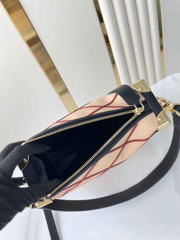 LOUIS VUITTON サイドトランク MM M24403 ベージュ/レッド 超N品 斜めがけバッグ レディース ルイヴィトンバッグ人気順 - 画像 (3)