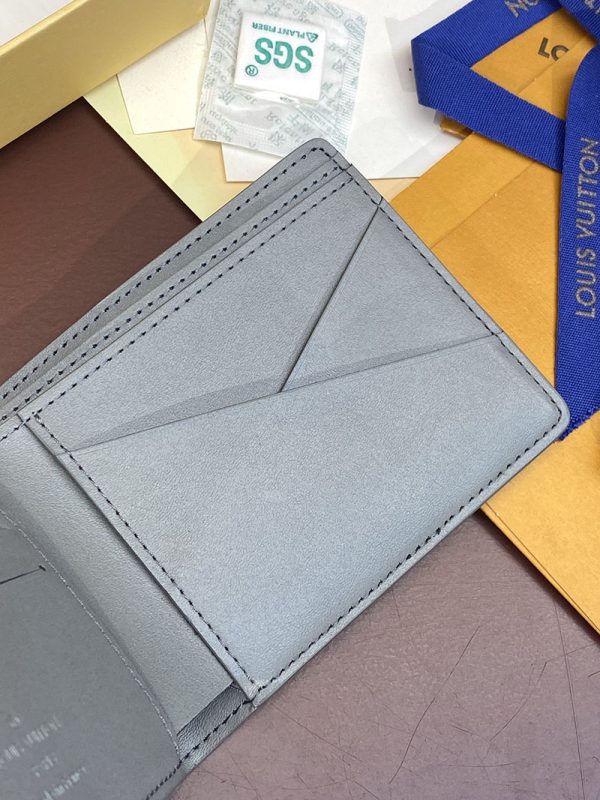 LOUIS VUITTON モノグラムシャドウ ポルトフォイユミュルティプル M81383 グレー 二つ折り財布 超N品 - 画像 (5)