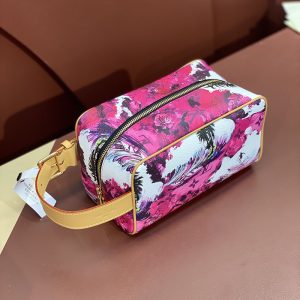 ルイヴィトン クラッチバッグ 公式