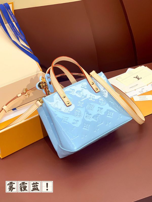 LOUIS VUITTON ヴェルニ LVリミックス リード PM スカイ M24144 レディース モノグラムヴェルニ トートバッグ 超N品 - 画像 (9)