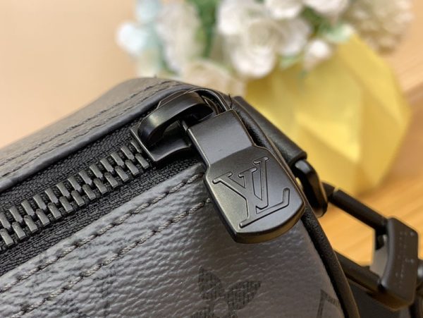 LOUIS VUITTON モノグラム エクリプス リバース キーポル バンドリエール M11645 ボストンバッグ 超N品 - 画像 (6)