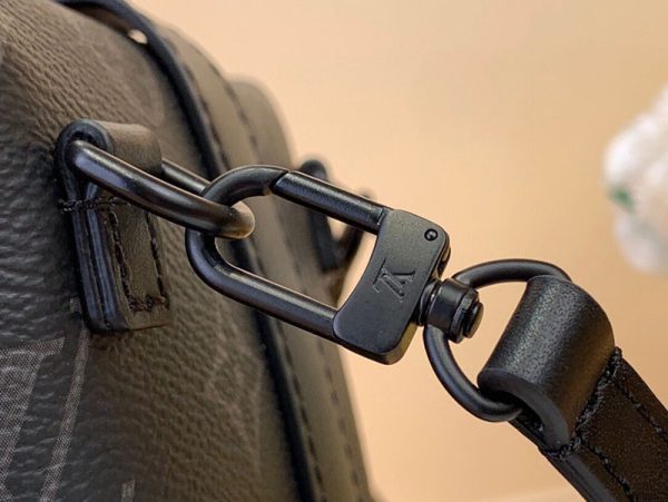 LOUIS VUITTON モノグラム エクリプス エンベロップ ポーチ M11613 メンズ ショルダーバッグ 超N品 - 画像 (5)