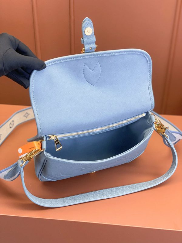 逸品 ルイヴィトン M46846 ディアヌ NM PM ショルダー オランプ ブルー LOUIS VUITTON ルイヴィトン ショルダーバッグ 人気 - 画像 (6)