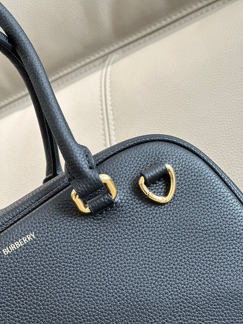 Burberry バーバリー スモール シールド ツイン ボウリングバッグ 81048291 ブラック 超N品 レディース バーバリー バッグ - 画像 (7)