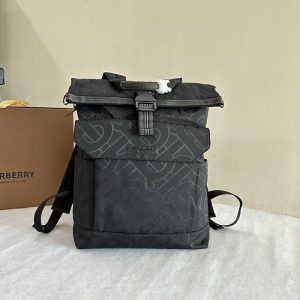 バーバリー リュック アウトレット