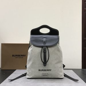バーバリー リュック アウトレット