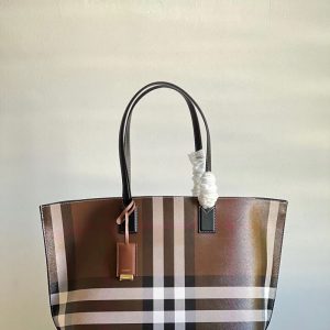 バーバリー トートバッグ