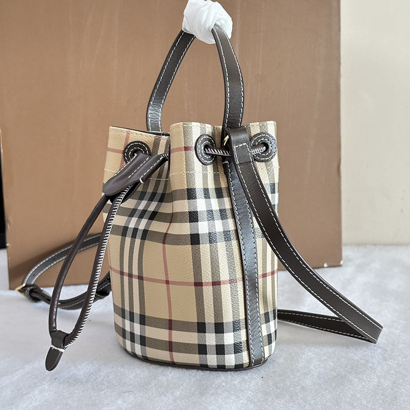 Burberry バーバリー ミニ チェック バケットバッグ アーカイブベージュ/ミリタリー 81004881 レディース バーバリー バッグ 斜めがけ - 画像 (7)