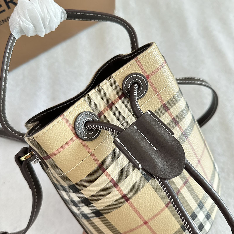 Burberry バーバリー ミニ チェック バケットバッグ アーカイブベージュ/ミリタリー 81004881 レディース バーバリー バッグ 斜めがけ - 画像 (4)