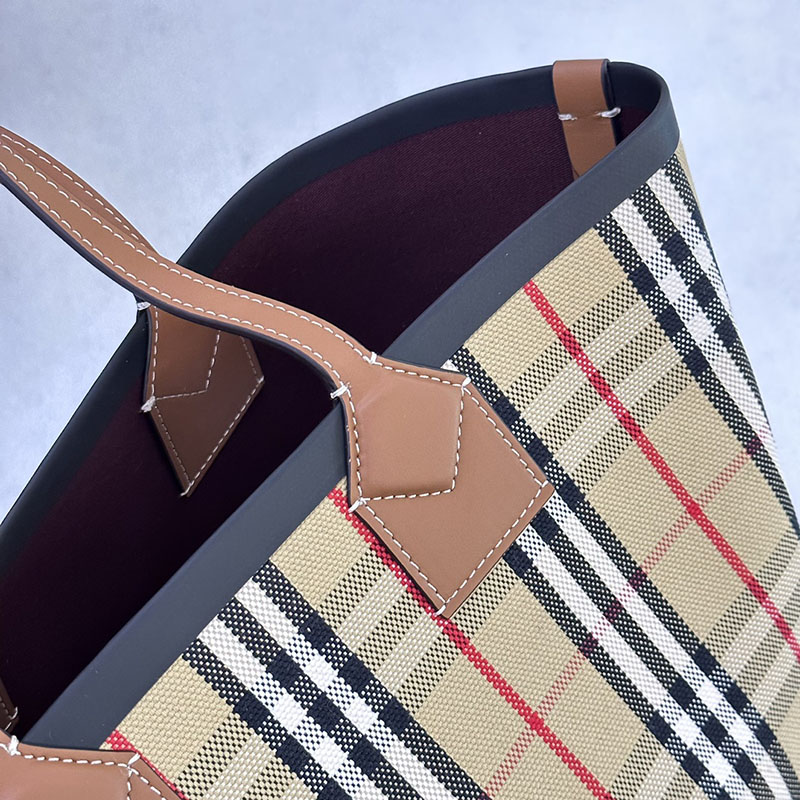 レディース バーバリー トートバッグ Burberry バーバリー ロンドン スモール トートバッグ 8066163 ベージュ ブラウン - 画像 (4)