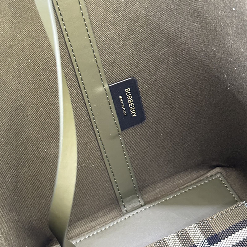 レディース バーバリー トートバッグ Burberry バーバリー ロンドン スモール トートバッグ 2521613 グリーン オリーブグリーン - 画像 (2)