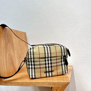 バーバリー メンズバッグ 人気