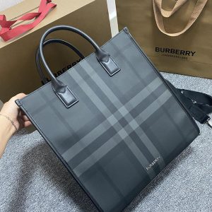 バーバリー トートバッグ メンズ ビジネス