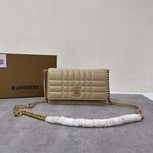 バーバリー バッグ アウトレット