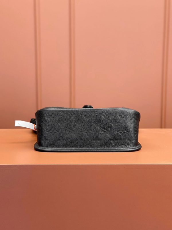 逸品 ルイヴィトン M46386 ディアヌ ショルダーバッグ ブラック LOUIS VUITTON ルイヴィトン ショルダーバッグ 人気 - 画像 (2)