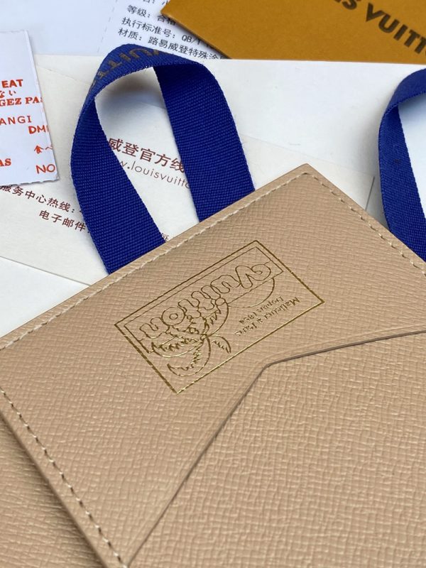 LOUIS VUITTON クーヴェルテュール パスポール NM lv301785 サンド 超N品 ヴィトン カードケース 財布代わり - 画像 (3)