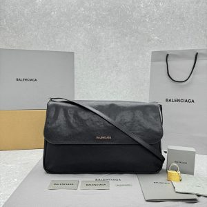 バレンシアガ バッグ メンズショルダー
