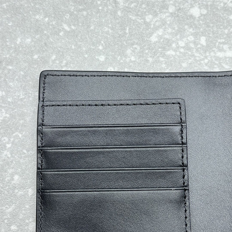 バレンシアガコピー BALENCIAGA パスポートロングウォレット2チケット 7877772AA3R6027 ブラック カーフスキン バレンシアガ パスポートケース - 画像 (3)