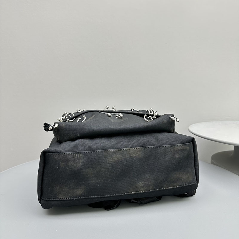 バレンシアガ アウトレット BALENCIAGA Explorer バックパック ピアーシング 5032212AAMF1000 ブラック ポリアミド バレンシアガリュックコーデ - 画像 (7)