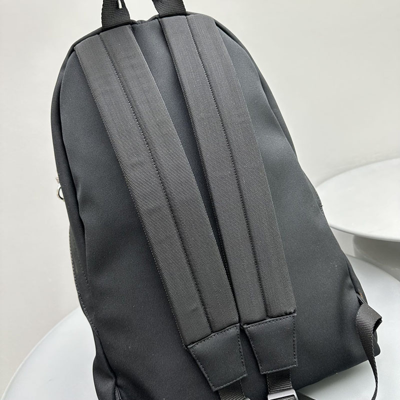 バレンシアガ アウトレット BALENCIAGA Explorer バックパック ピアーシング 5032212AAMF1000 ブラック ポリアミド バレンシアガリュックコーデ - 画像 (4)