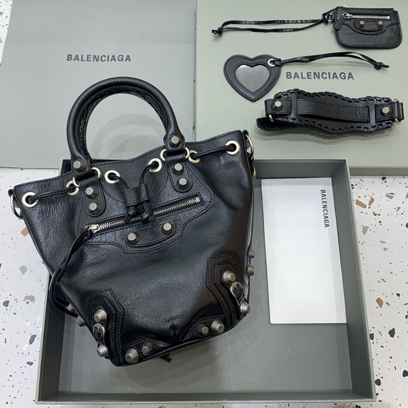 バレンシアガ アウトレット BALENCIAGA ルカゴールXS バゲットバッグ 7024321VG9Y1000 ブラック ラムスキン バレンシアガ バッグ アウトレット - 画像 (7)