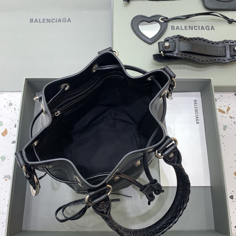 バレンシアガ アウトレット BALENCIAGA ルカゴールXS バゲットバッグ 7024321VG9Y1000 ブラック ラムスキン バレンシアガ バッグ アウトレット - 画像 (3)