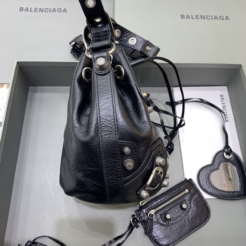 バレンシアガ アウトレット BALENCIAGA LE CAGOLE XSバケットBAG 7024311VG9Y1000 ブラック ラムスキン バレンシアガ バッグ アウトレット - 画像 (7)
