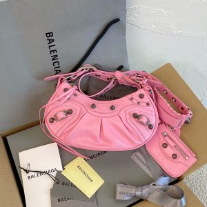 バレンシアガ バッグ アウトレット