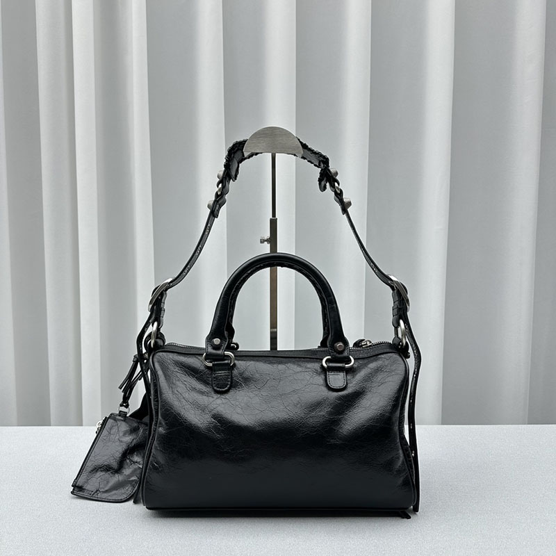 バレンシアガ アウトレット BALENCIAGA LE CAGOLE ミディアムダッフル 7433831VG9Y1000 ブラック ラムスキン バレンシアガ シティ 流行 - 画像 (8)