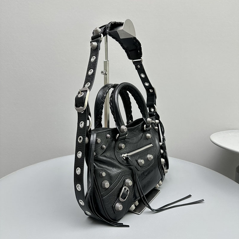 バレンシアガ アウトレット BALENCIAGA NEO CAGOLE XS シティ 700940210BK1000 ブラック ラムスキン バレンシアガ シティバッグ - 画像 (9)