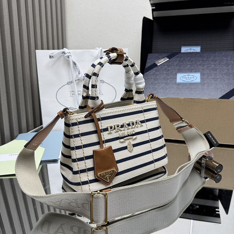 プラダ アウトレット PRADA ストライプ コットンキャンバス ミニバッグ 1BA038_2HJN_F0C56_V_8OX アイボリー/ブルー H品 プラダ トートバッグ 人気 - 画像 (8)