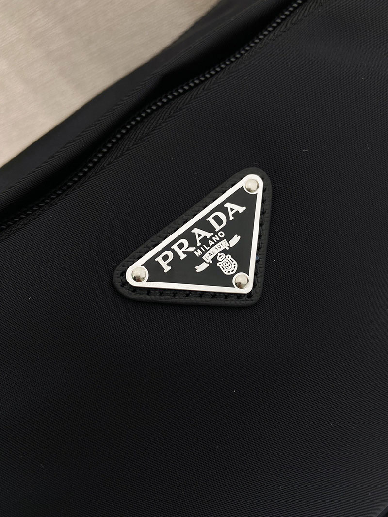 プラダ アウトレット PRADA ミディアム Re-Nylon xサフィアーノレザー 2VH192_2DMG_F0002_V_OOO ブラック H品 プラダ メンズバッグ アウトレット - 画像 (4)