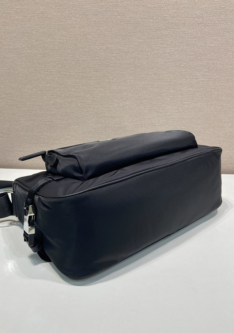 プラダ アウトレット PRADA ラージ Re-Nylon x サフィアーノレザー 2VH191_2DMG_F0002_V_OOO ブラック H品 プラダ メンズバッグ アウトレット - 画像 (5)