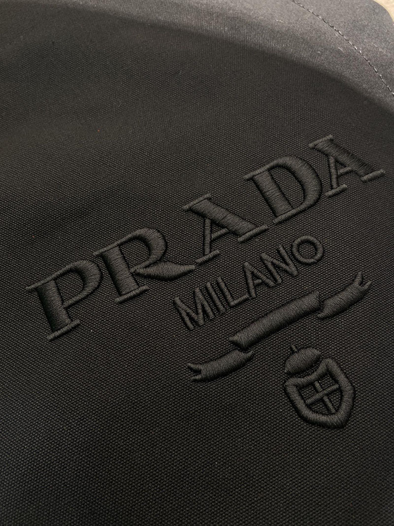 プラダ アウトレット PRADA キャンバス ドローストリング ダッフルバッグ 2VY011_2CYA_F0002_V_OOO ブラック H品 プラダ メンズバッグ アウトレット - 画像 (4)