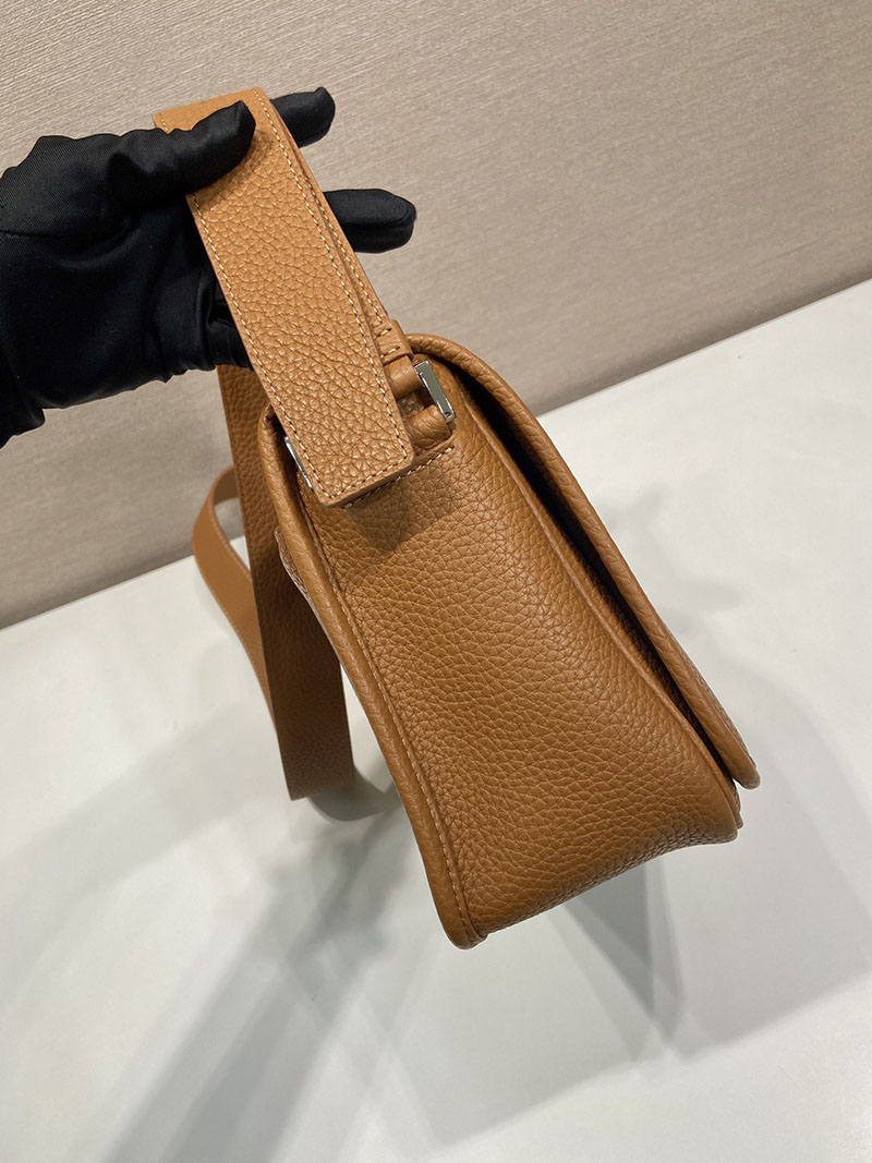 プラダ アウトレット PRADA レザーショルダーバッグ 22VD075_2BBE_F0046_V_OOO コニャック H品 プラダ アウトレット どれくらい安い - 画像 (6)