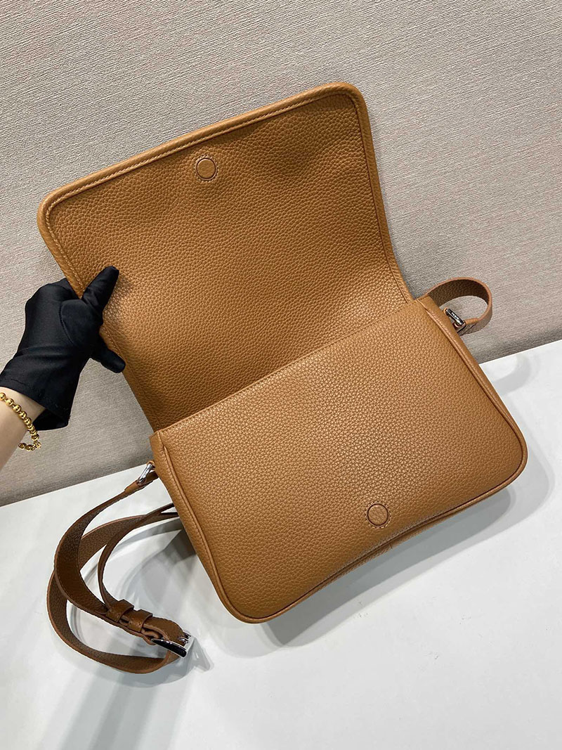 プラダ アウトレット PRADA レザーショルダーバッグ 22VD075_2BBE_F0046_V_OOO コニャック H品 プラダ アウトレット どれくらい安い - 画像 (4)